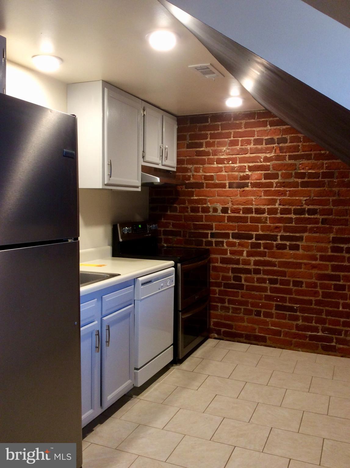 DOWNTOWN FREDERICKSBURG - Residential Lease