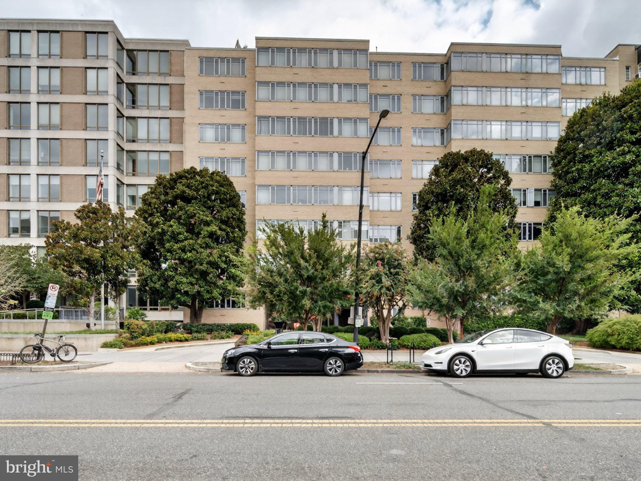 1711 MASSACHUSETTS AVENUE NW 228