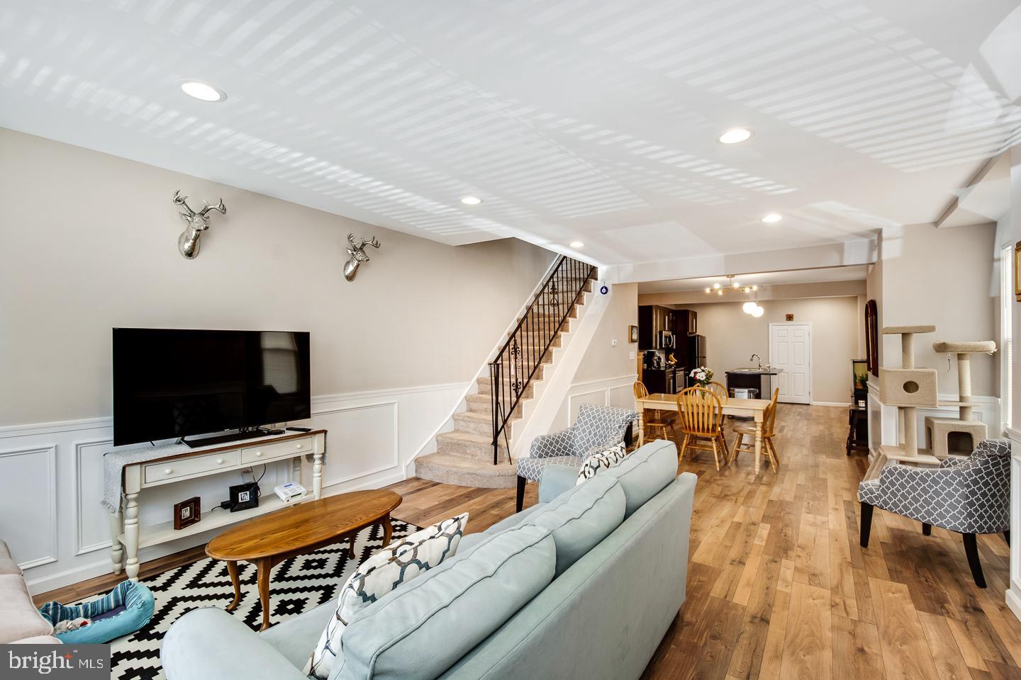 WALNUT HILL - Residential