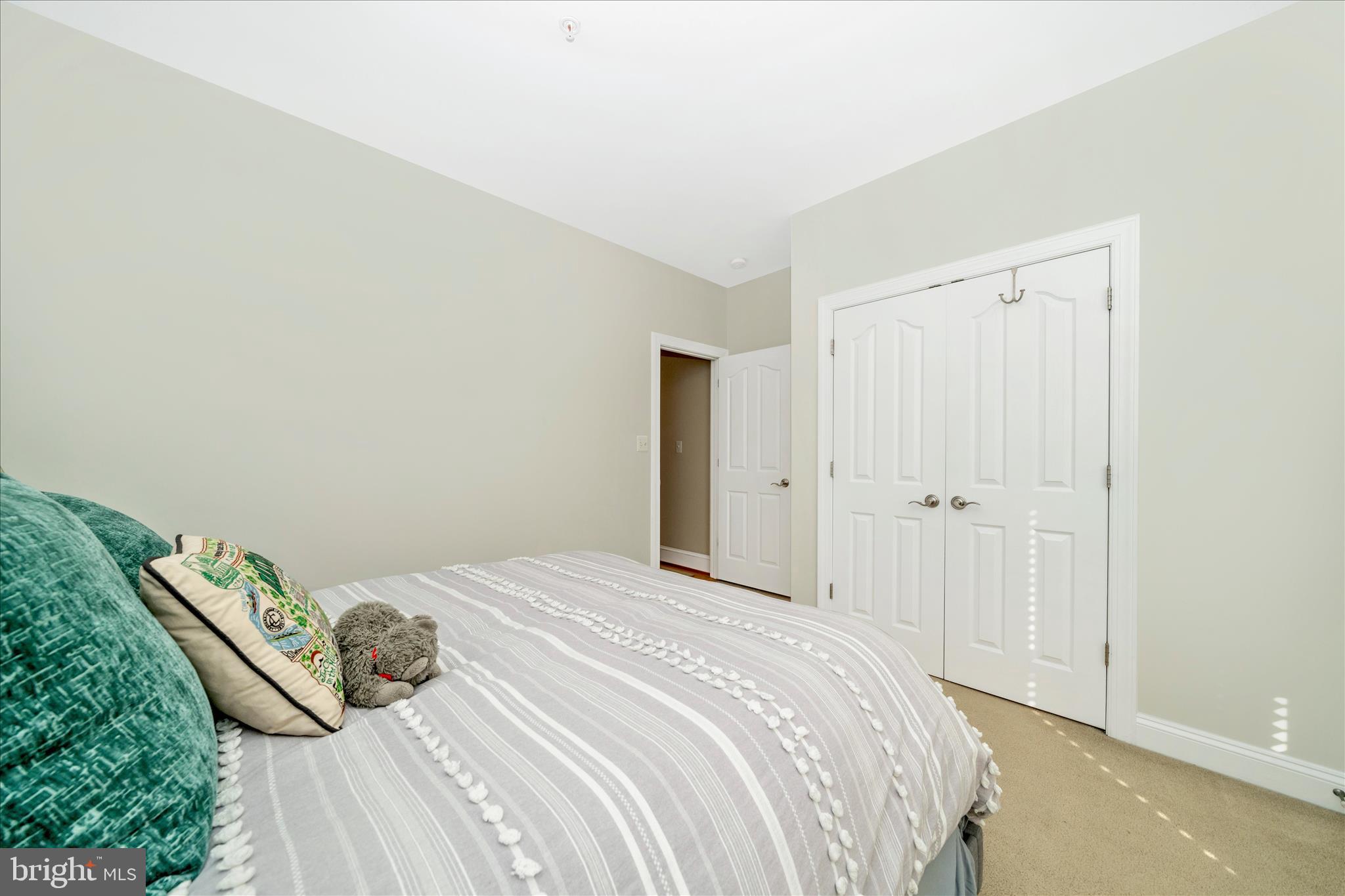 LONE OAK - Residential