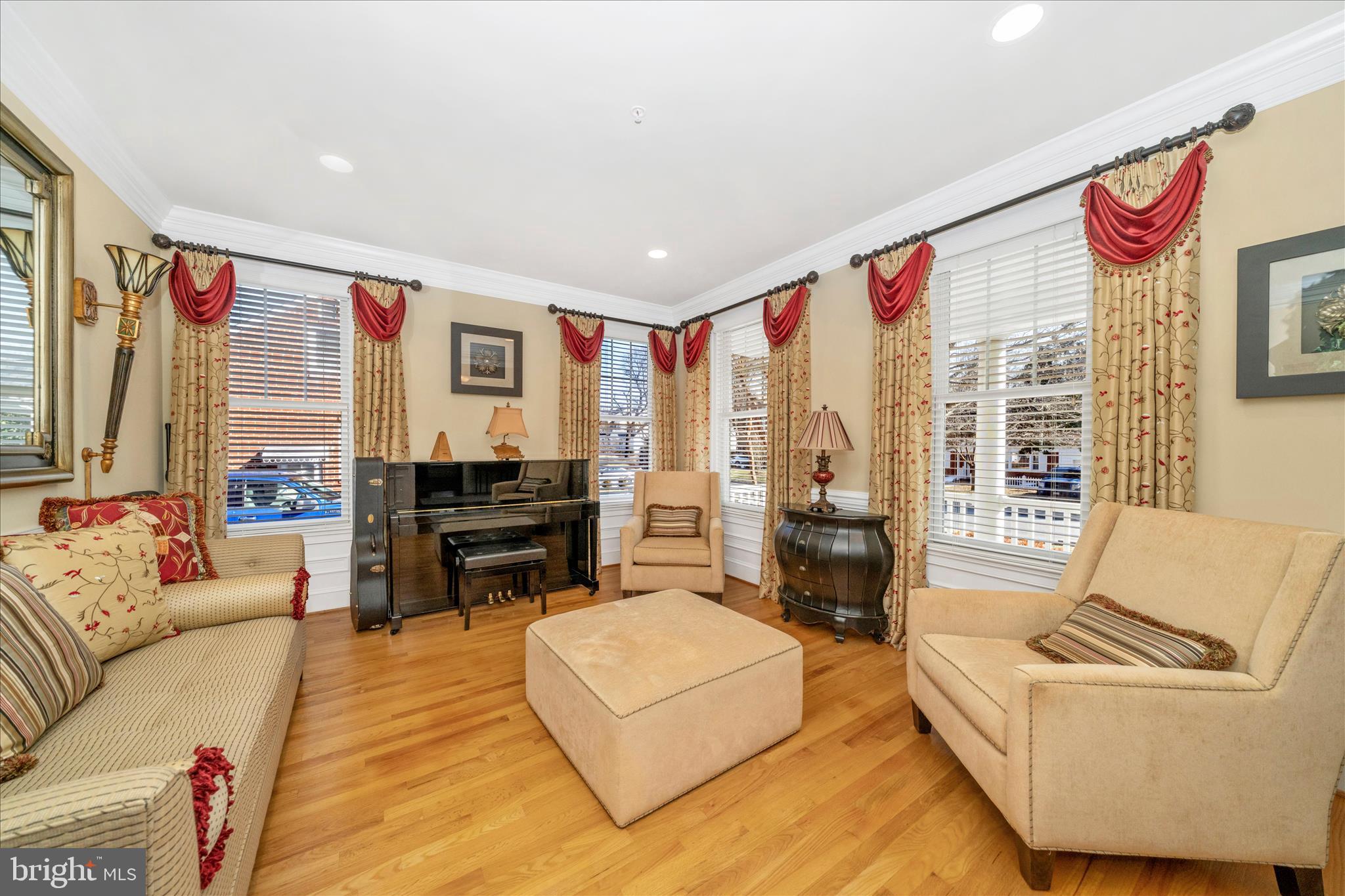 LONE OAK - Residential