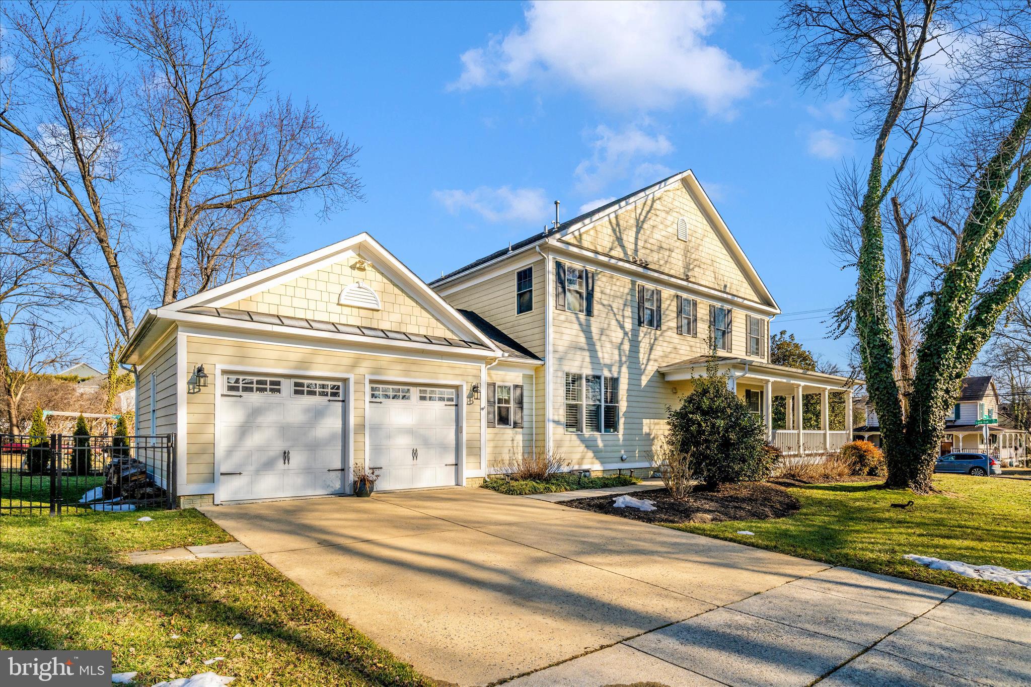 LONE OAK - Residential