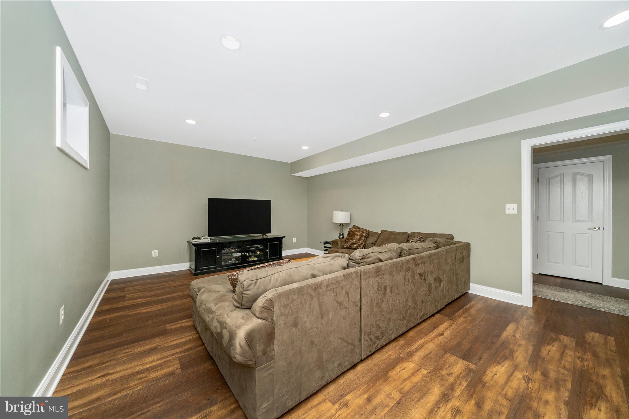 LONE OAK - Residential