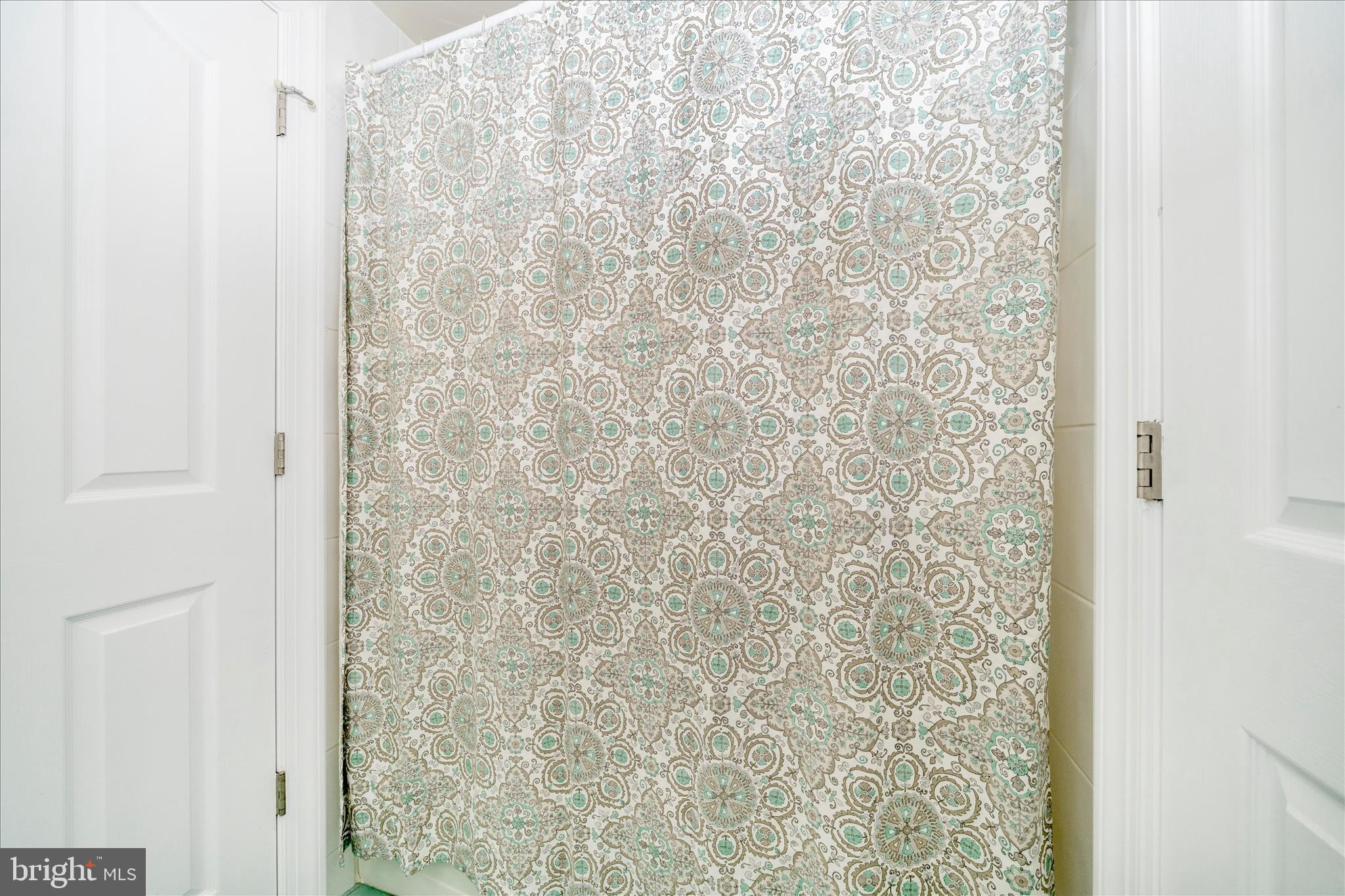 LONE OAK - Residential