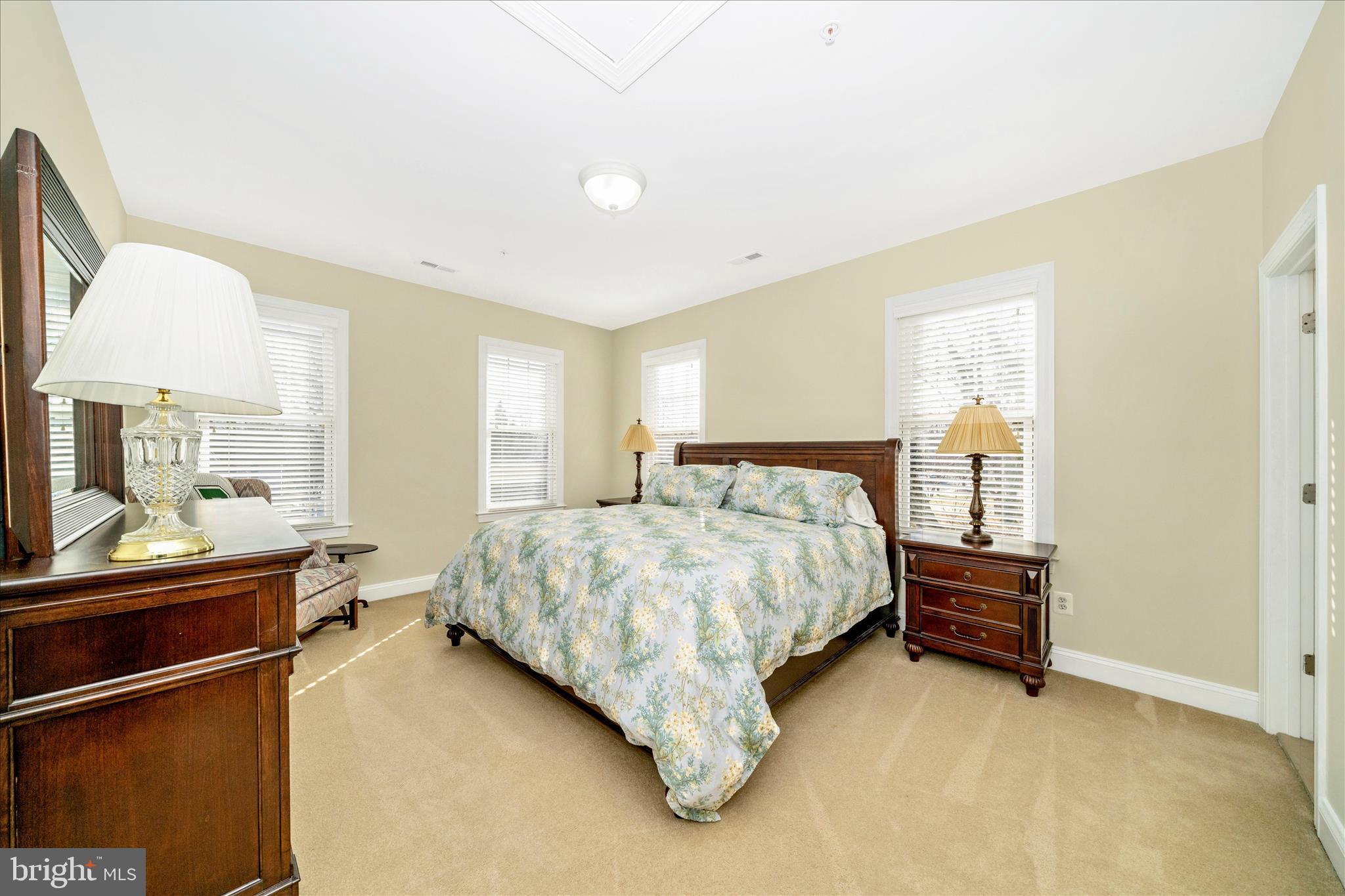 LONE OAK - Residential