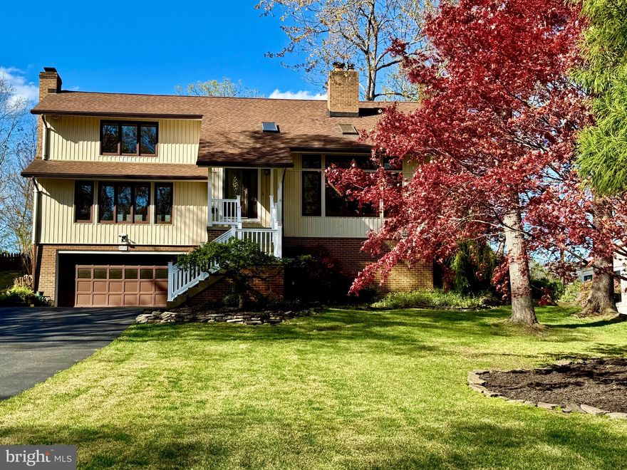 BREATHTAKING WATERFRONT HOME WITH AN ABSOLUTELY GORGEOUS WATER VIEW IN THE SOUGHT AFTER, AMENITY-FILLED AQUIA HARBOUR - this property is a rare find that doesn’t come along often. Every room in this home is graced with a WATER VIEW! With over 3,500 sqft of open living space the interior of this 4 bedroom 3 and a half bath home boasts Brazilian cherry wood floors throughout the main and upstairs level, large kitchen with KitchenAid stainless steel appliances, Corian countertops, wood doors, built-ins, new carpeting, freshly painted, 2 gas fireplaces, cedar closet, large primary bedroom with recently renovated primary bath, sky lights, newer windows, newer water heater, and a Trane hvac that is annually serviced. The exterior of this home boasts the most gorgeous views of Aquia Creek, deep navigable water, two sided floating docks, beautiful lush landscape, a huge extremely sturdy freshly painted deck and stairs leading to the water, brick and vertical vinyl siding, large driveway, newer roof with gutter guards, 2 car front load garage. This meticulously maintained, one owner home is tucked away on a peaceful cul-de-sac. This waterfront oasis offers a rare combination of privacy, luxury, and natural beauty. You will not be disappointed. Conveniently located near I-95, the resident's only back gate, Quantico, restaurants, shopping, schools, churches and so much more!!
Neighborhood Amenities: Gated Community, Fire & Rescue, Police, Pre-school, Pools, Marina, Golf Course, Restaurant, Horse Stables, Tennis Courts, Pickle Ball, Biking/Hiking/Jogging Trails, Playgrounds, Garden, Fishing, Association Office,  Ball Fields and more!
Preferred Loan Officer Shannon Brown with Atlantic Coast Mortgage