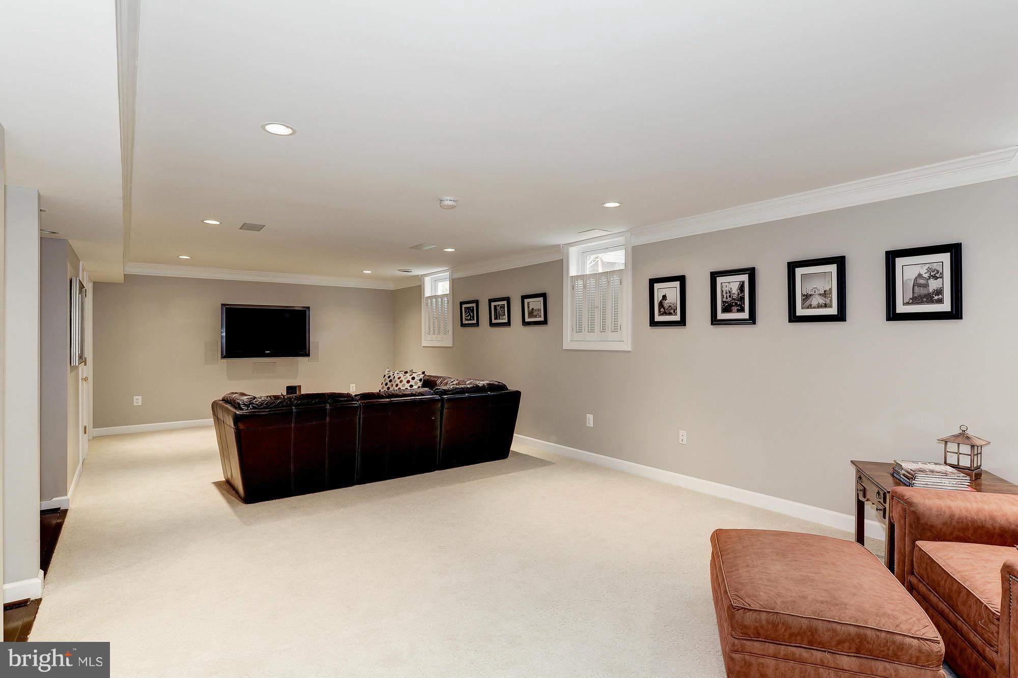 POTOMAC GLEN - Residential