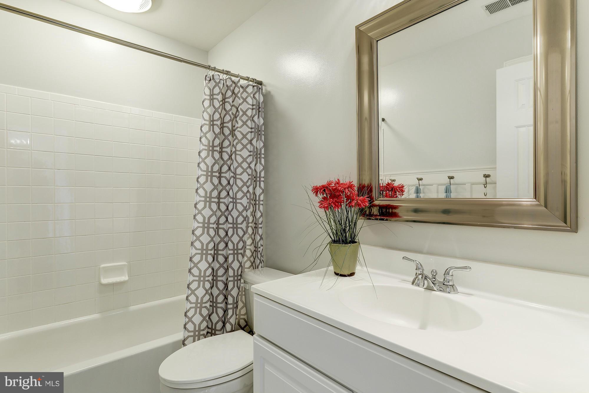 POTOMAC GLEN - Residential