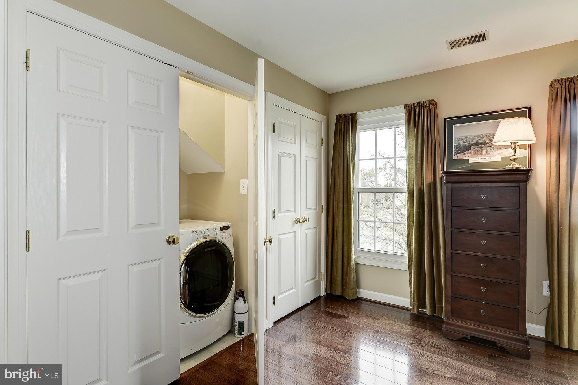 POTOMAC GLEN - Residential