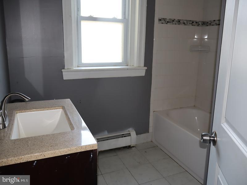 ELKINS PARK - Residential