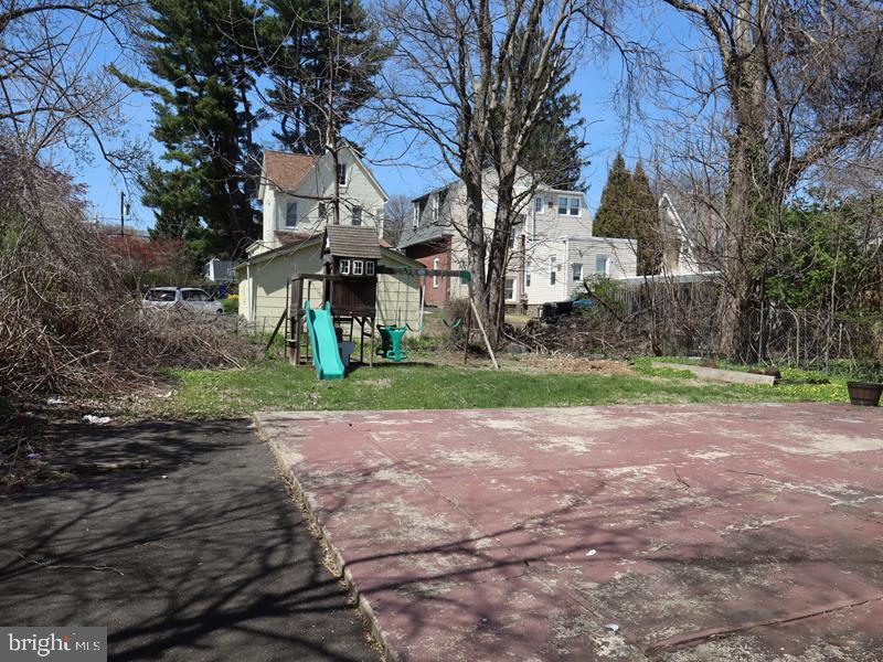 ELKINS PARK - Residential