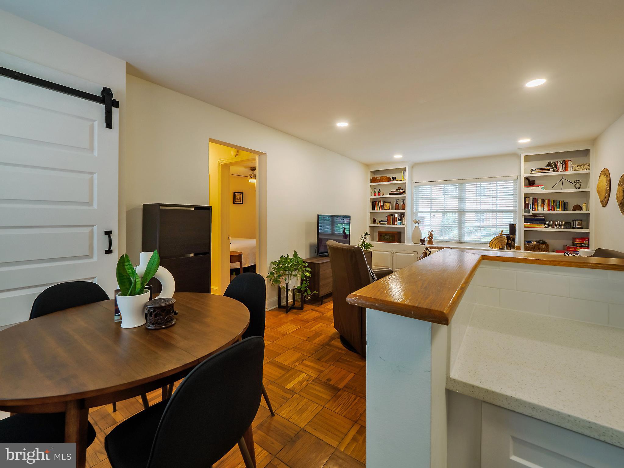 POTOWMACK CROSSING - Residential