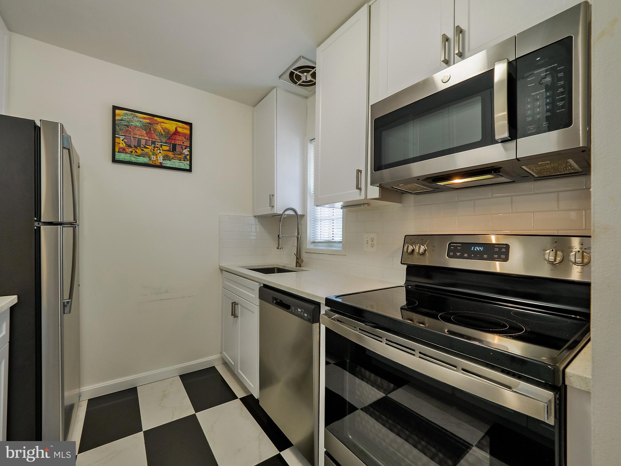 POTOWMACK CROSSING - Residential