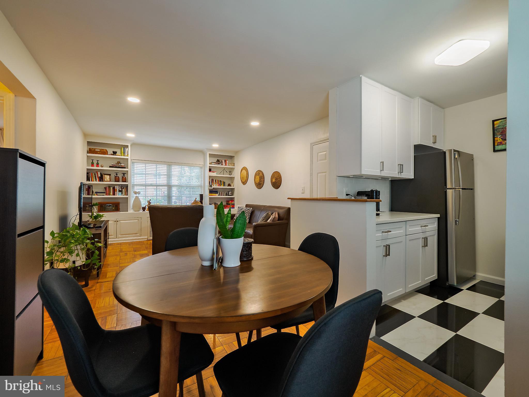 POTOWMACK CROSSING - Residential