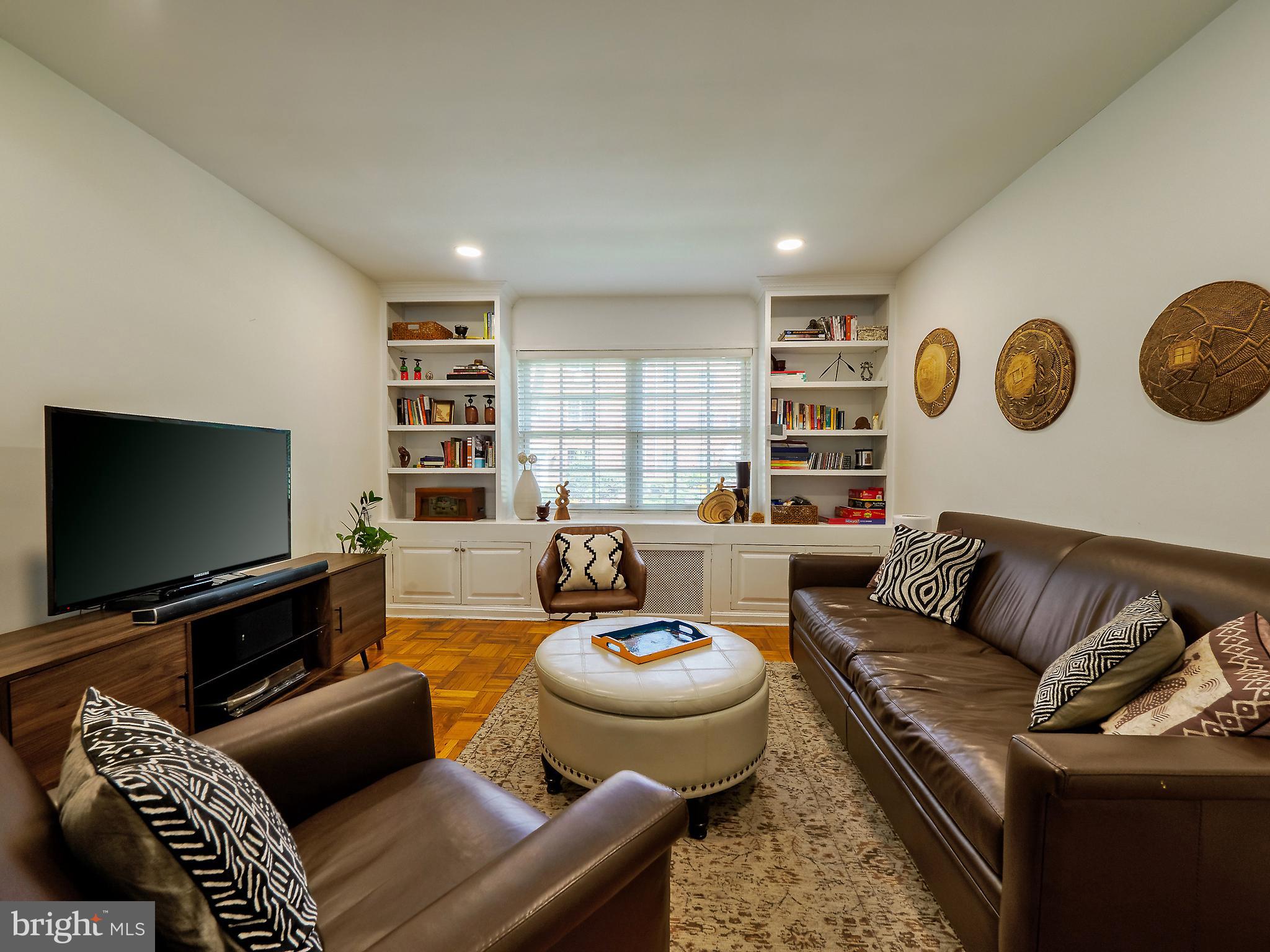 POTOWMACK CROSSING - Residential