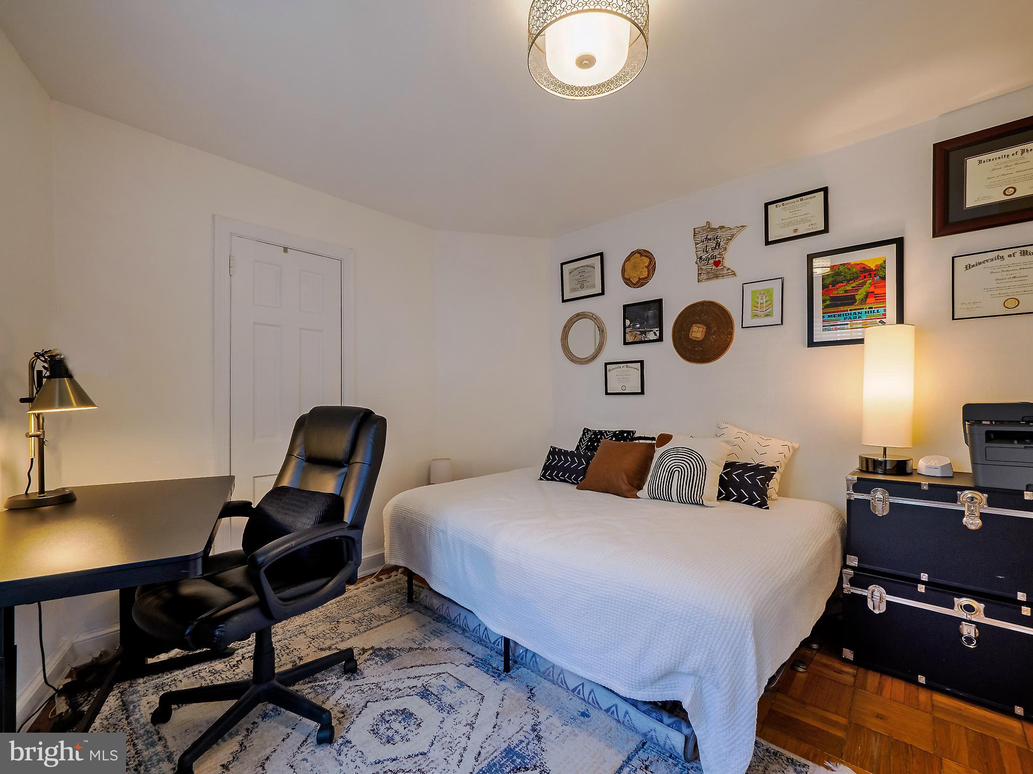 POTOWMACK CROSSING - Residential