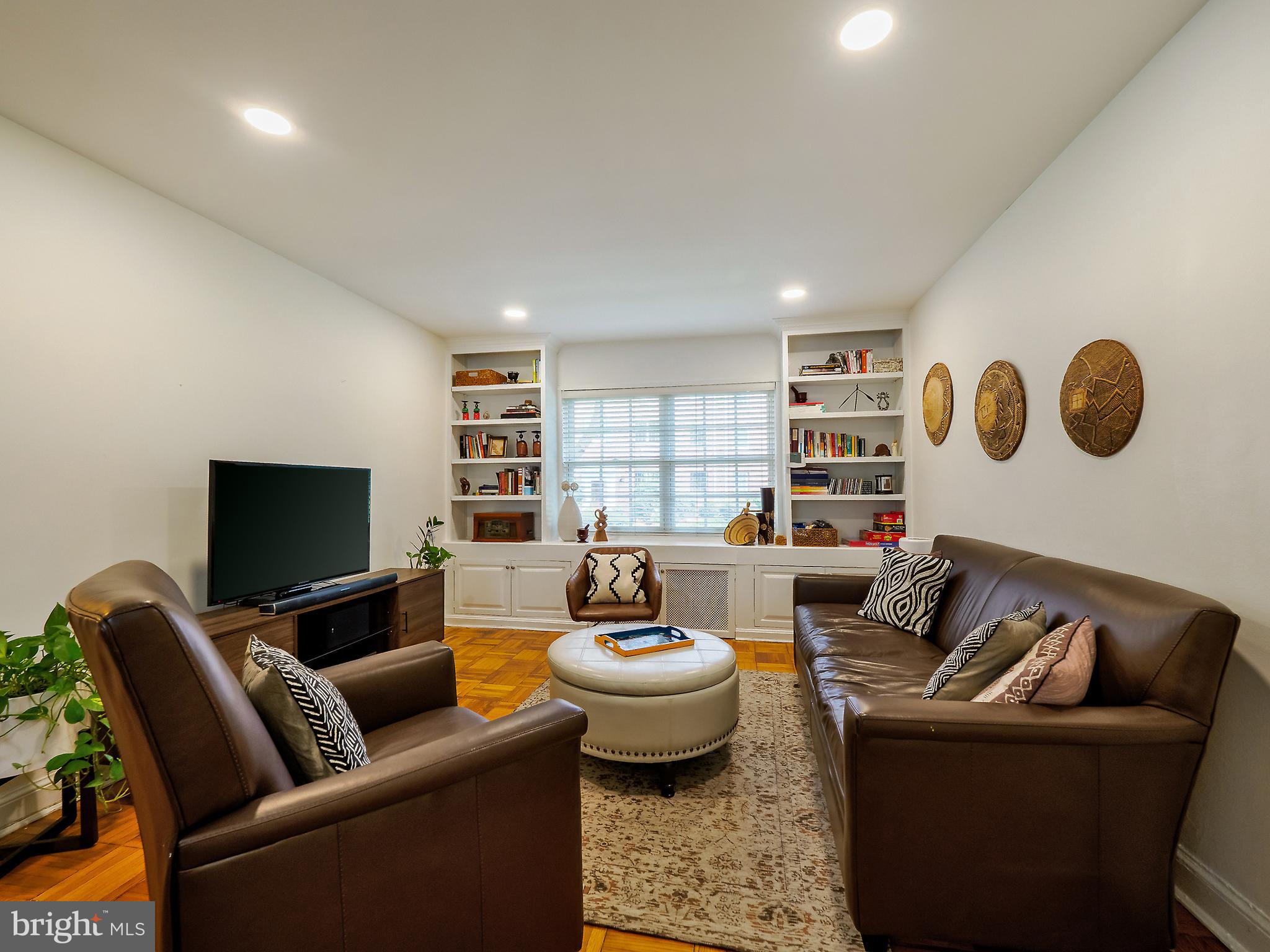 POTOWMACK CROSSING - Residential