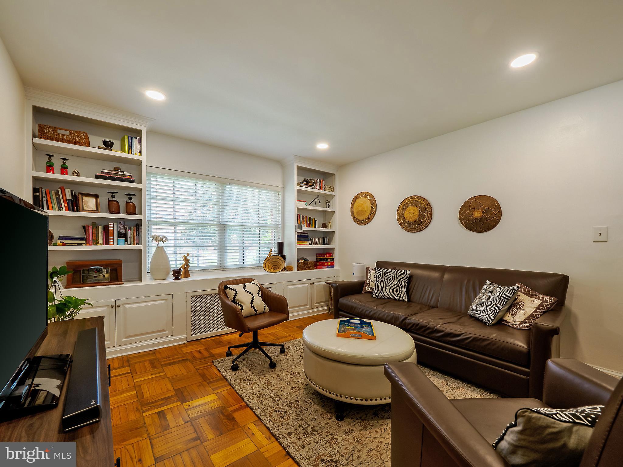 POTOWMACK CROSSING - Residential