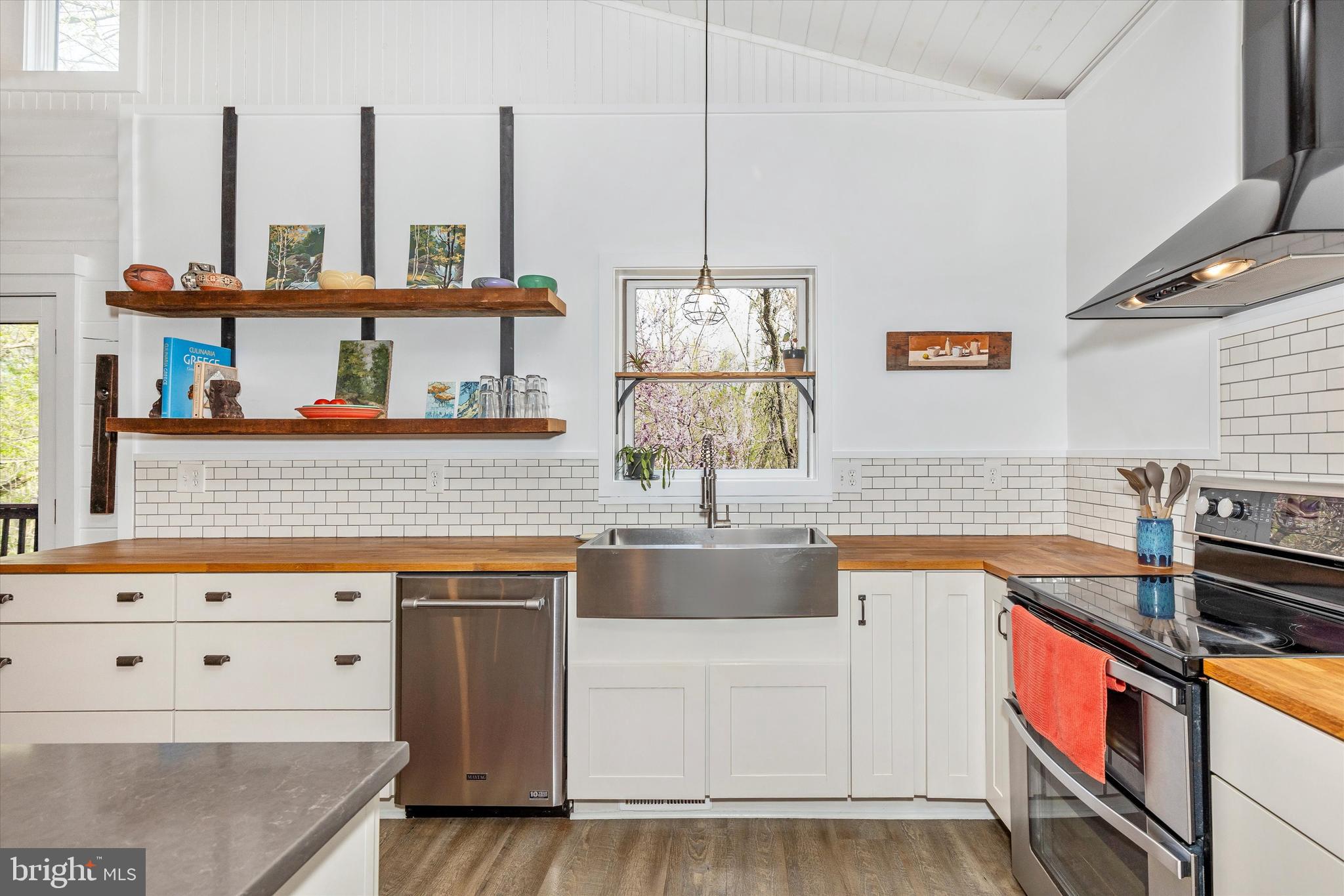 POTOMAC VALLEY FARMS - Residential