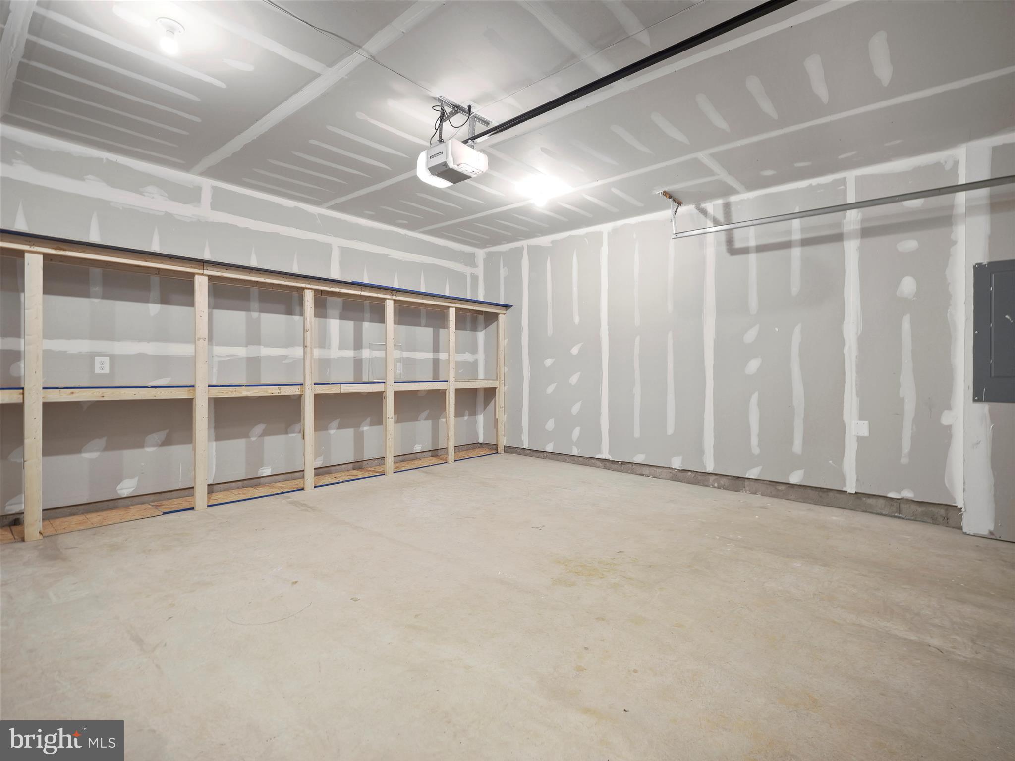 VILLAS AT GATEWAY - Residential