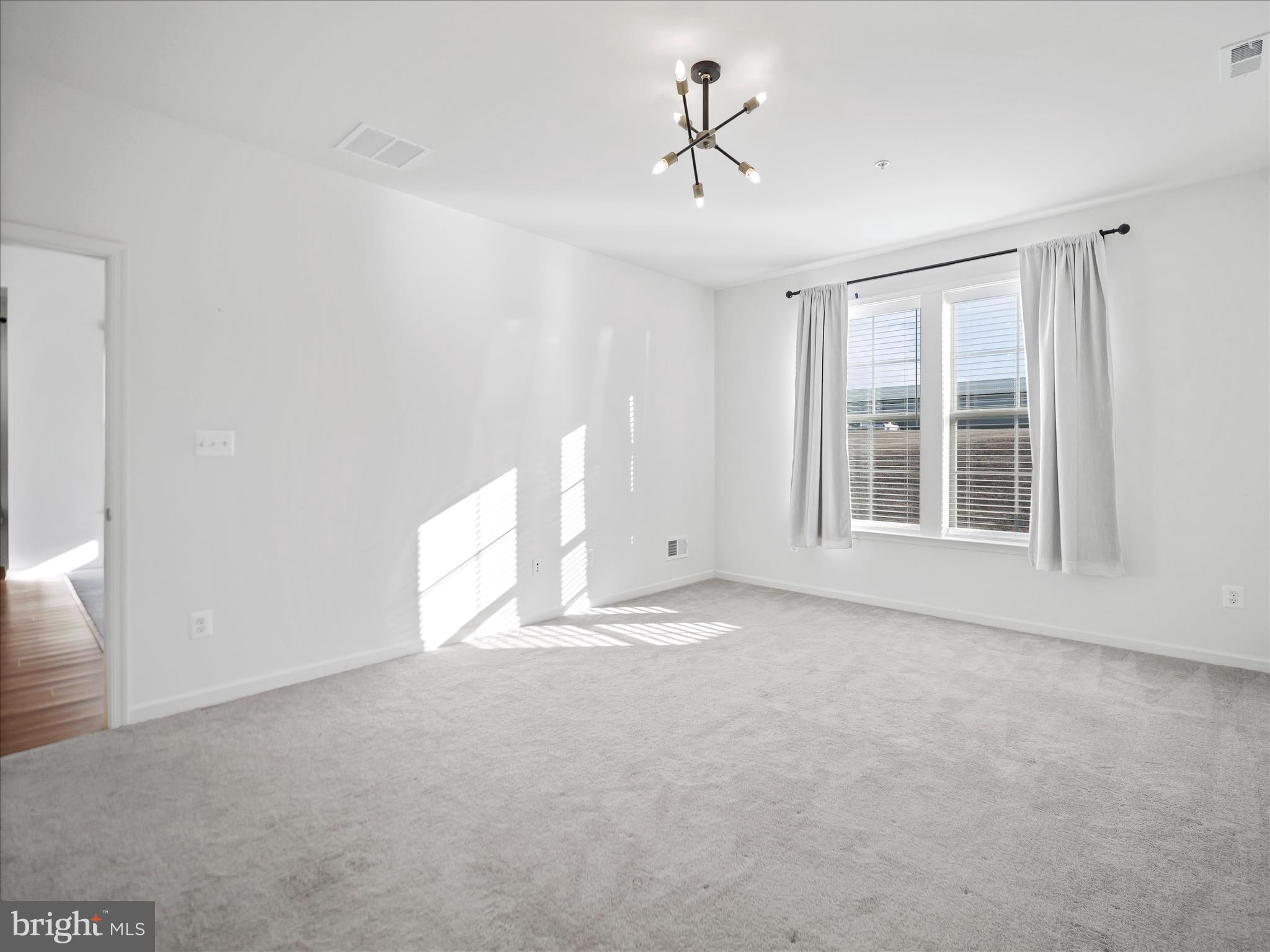 VILLAS AT GATEWAY - Residential