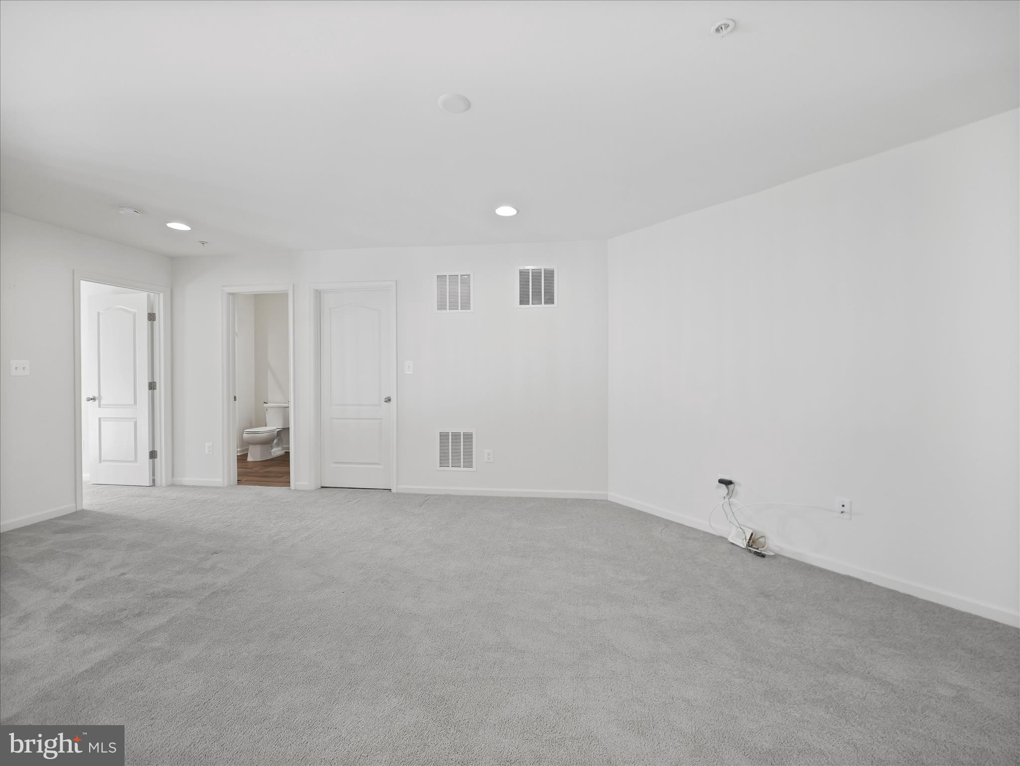 VILLAS AT GATEWAY - Residential