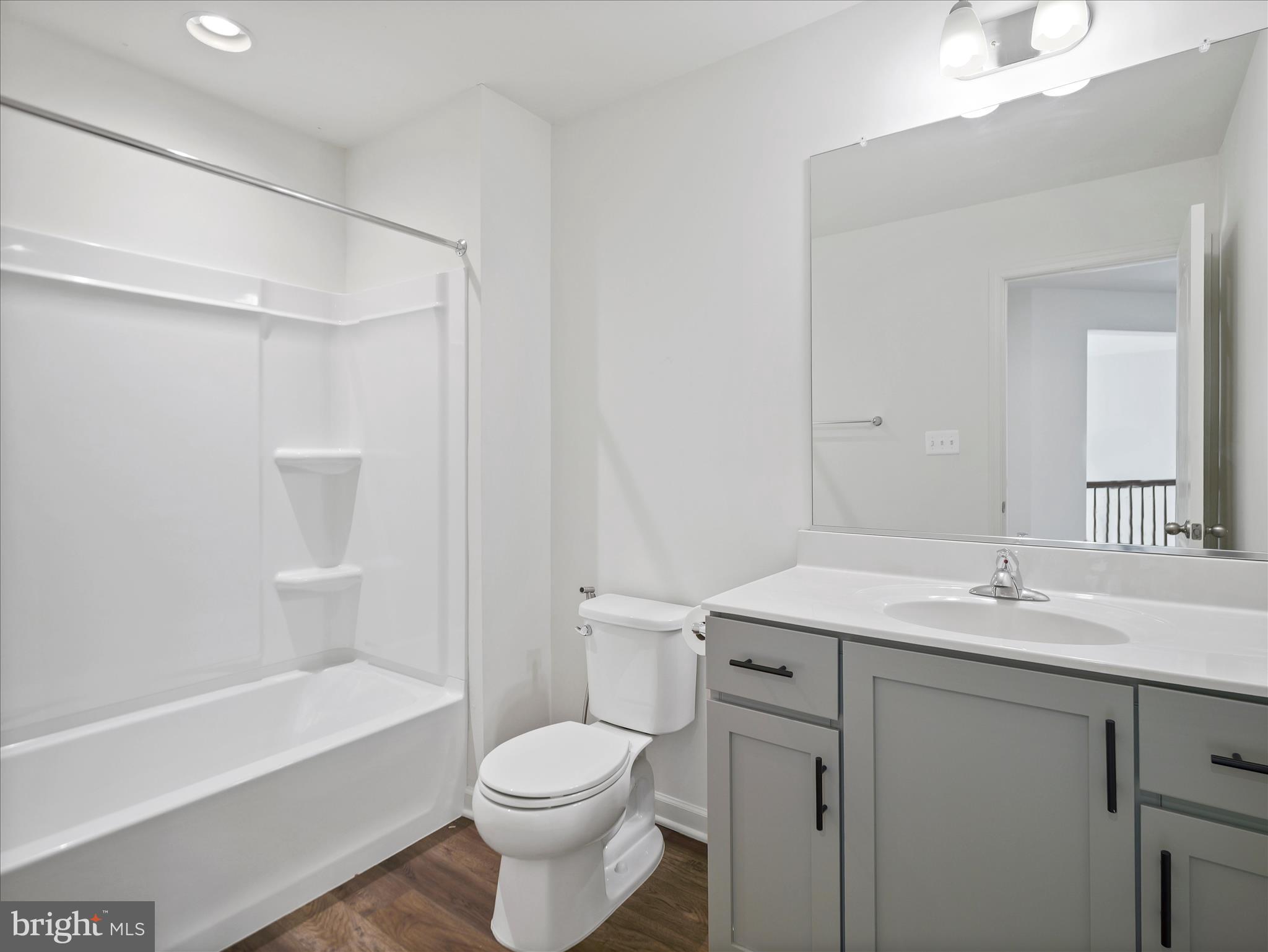 VILLAS AT GATEWAY - Residential