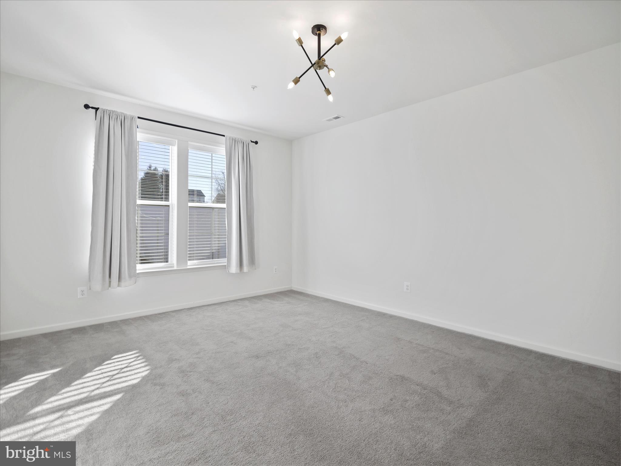 VILLAS AT GATEWAY - Residential