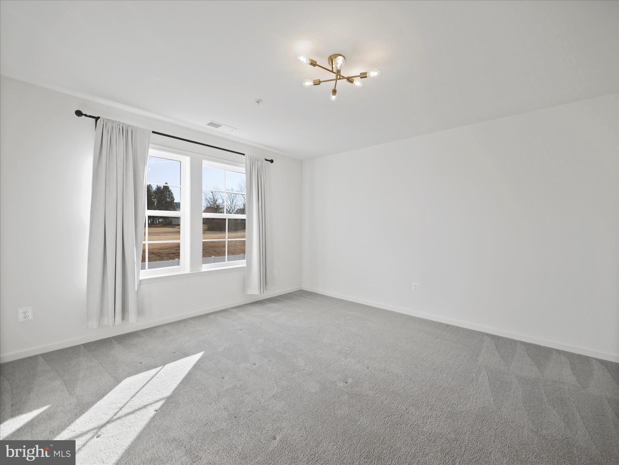 VILLAS AT GATEWAY - Residential