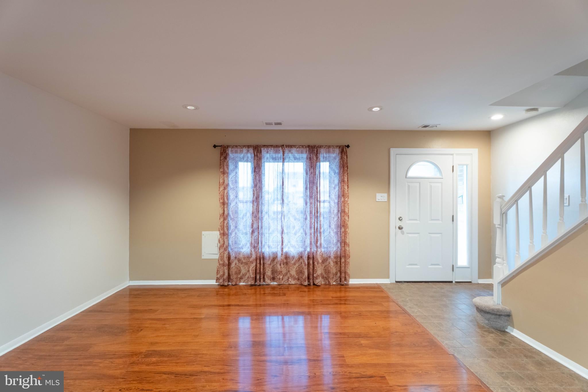 3338 CARROLL COURT