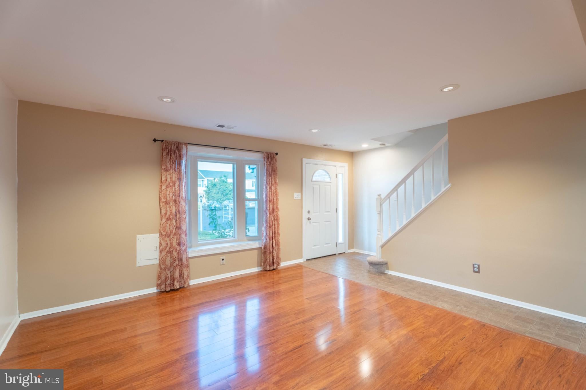 3338 CARROLL COURT