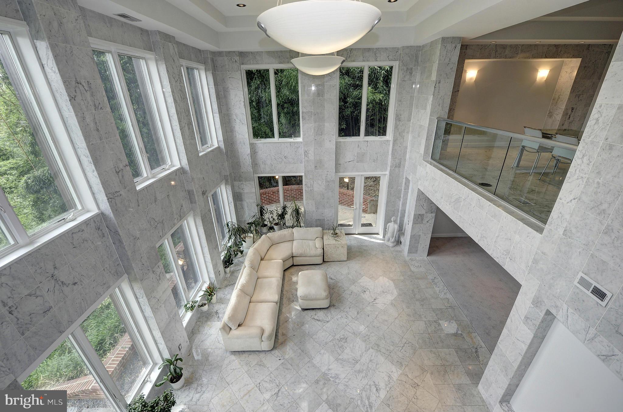 ARLINGTON RIDGE - Residential