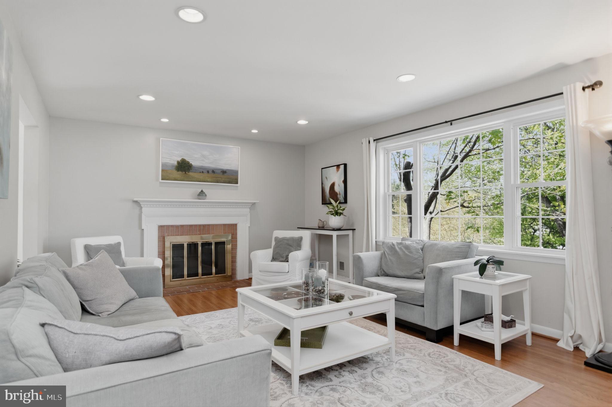 BROOKSIDE - Residential