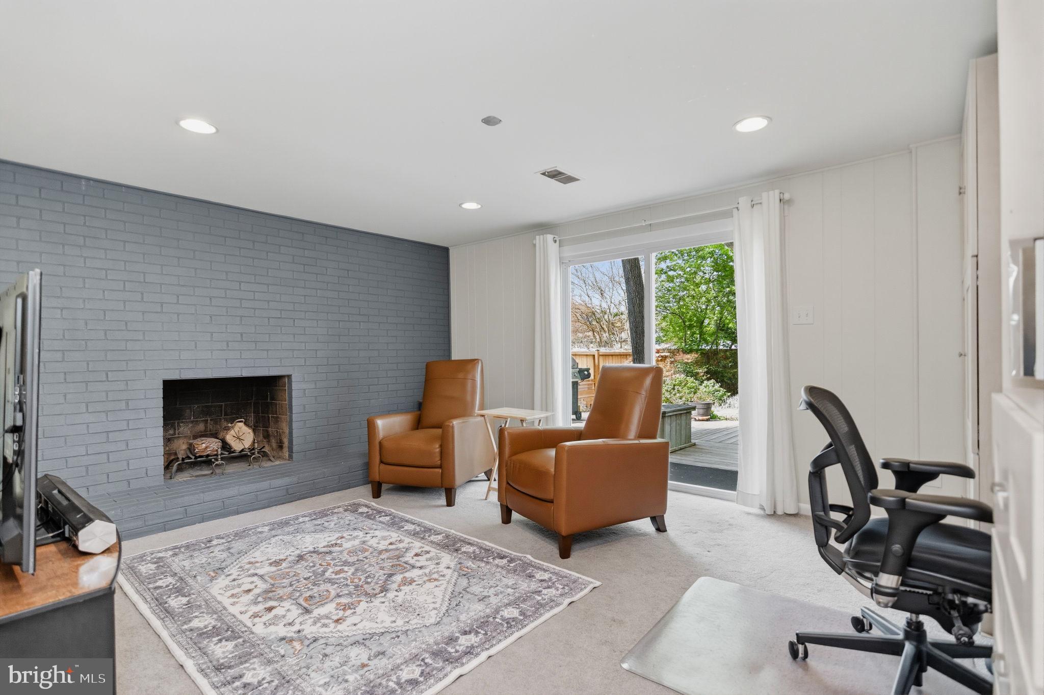 BROOKSIDE - Residential