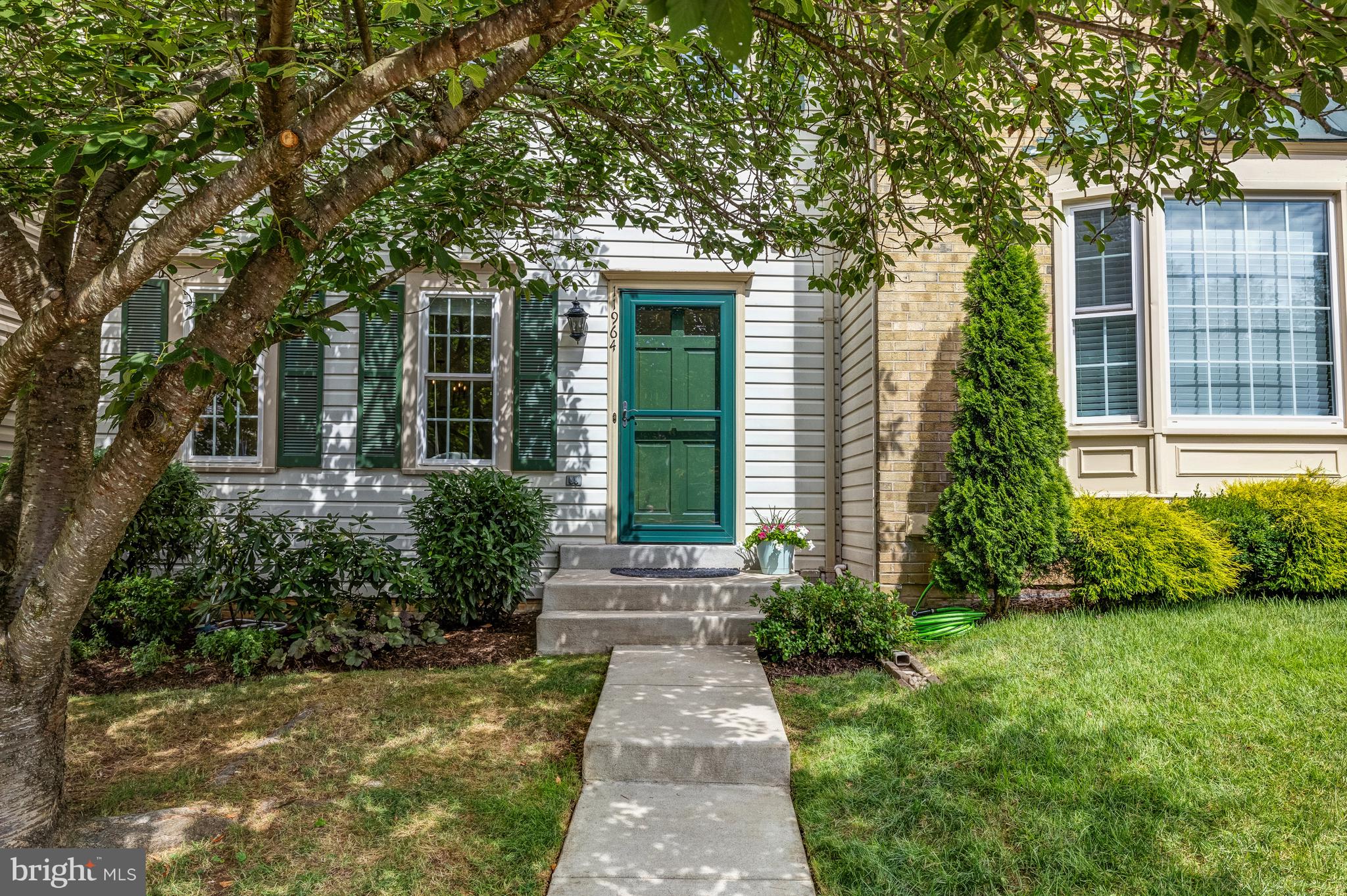 CARRIAGE GATE - Residential