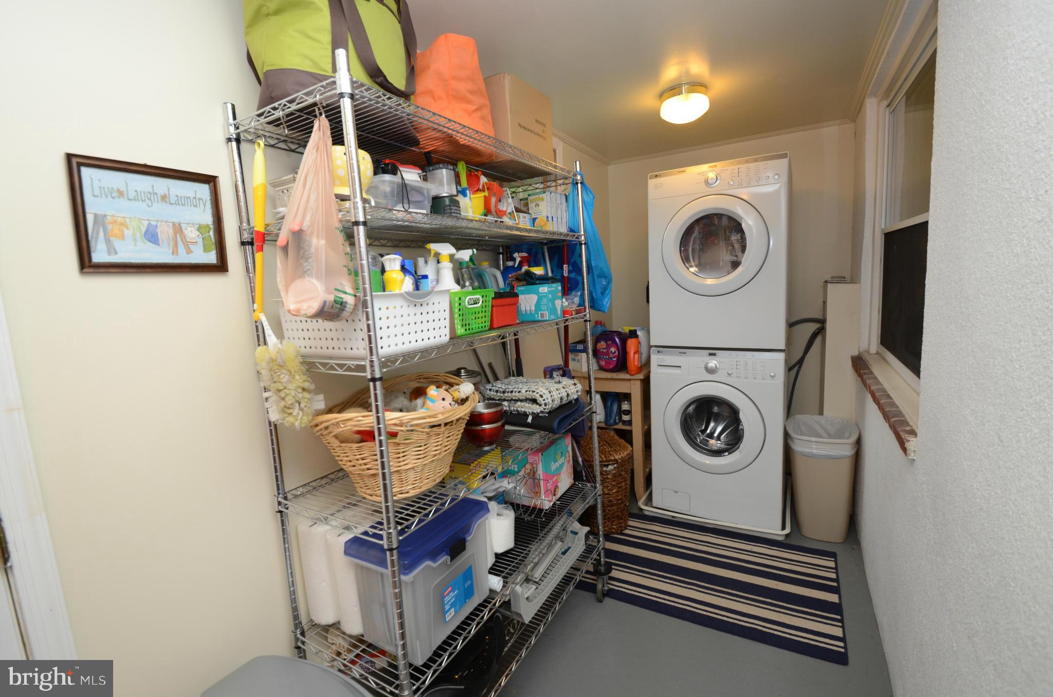 ELMWOOD - Residential