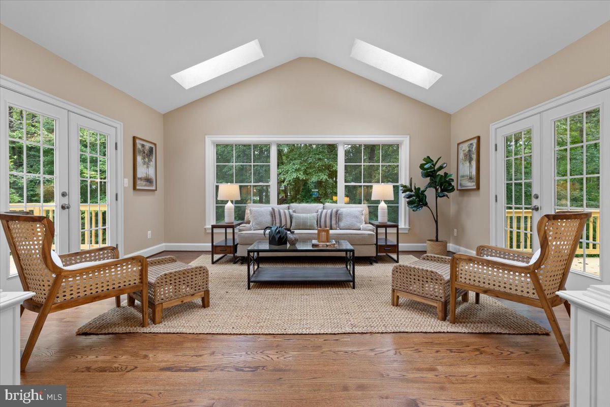 CROSSPOINTE - Residential