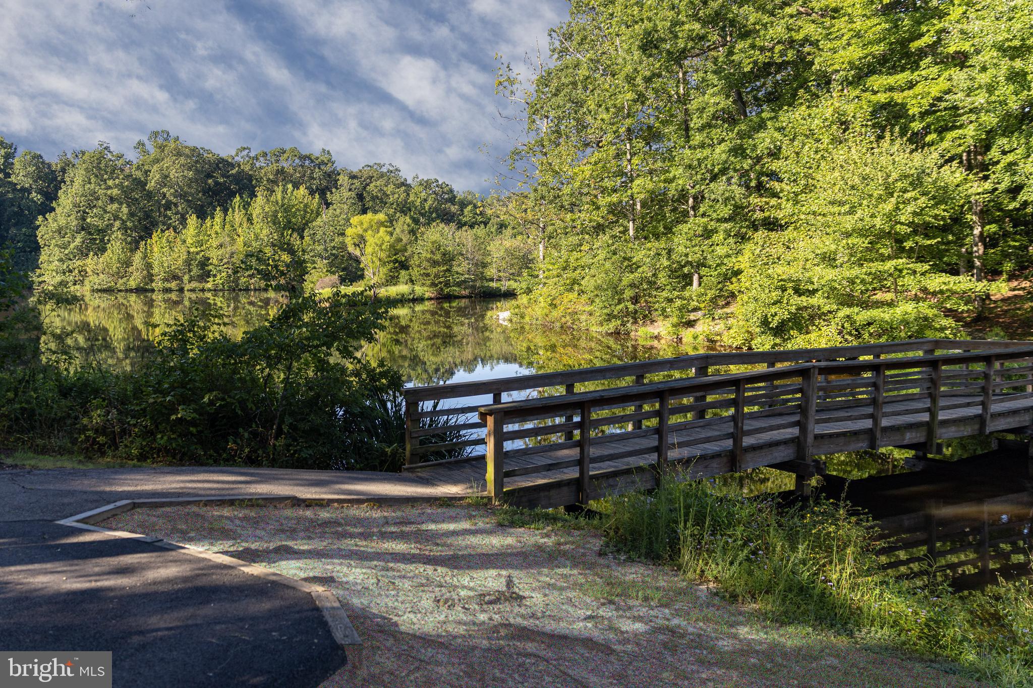 CROSSPOINTE - Residential