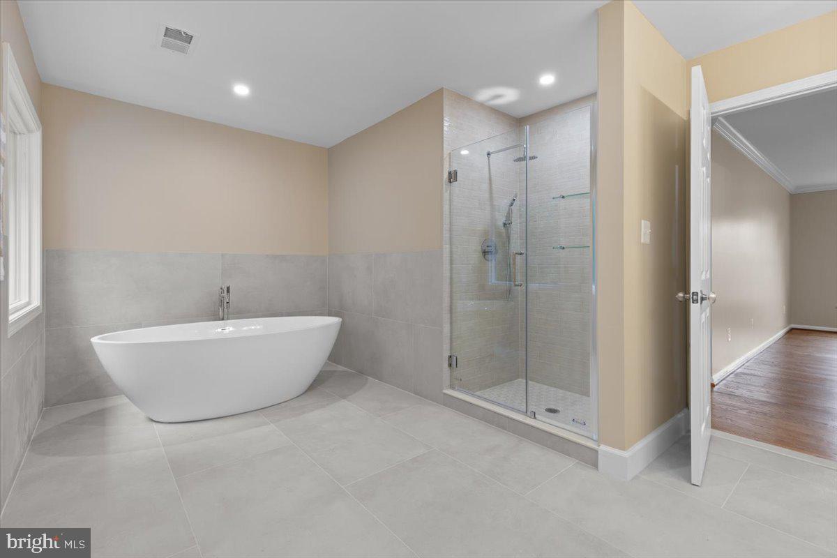 CROSSPOINTE - Residential