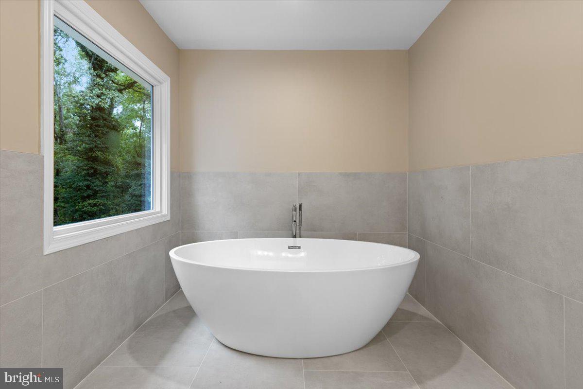 CROSSPOINTE - Residential