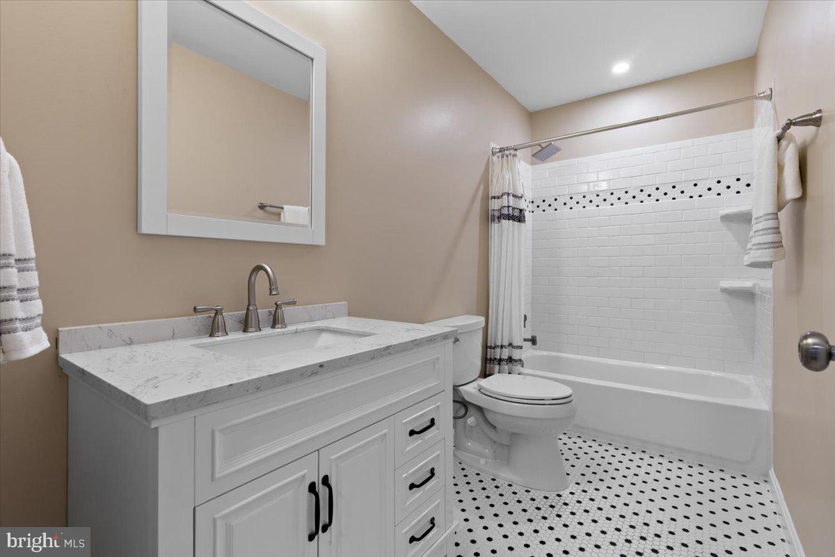 CROSSPOINTE - Residential