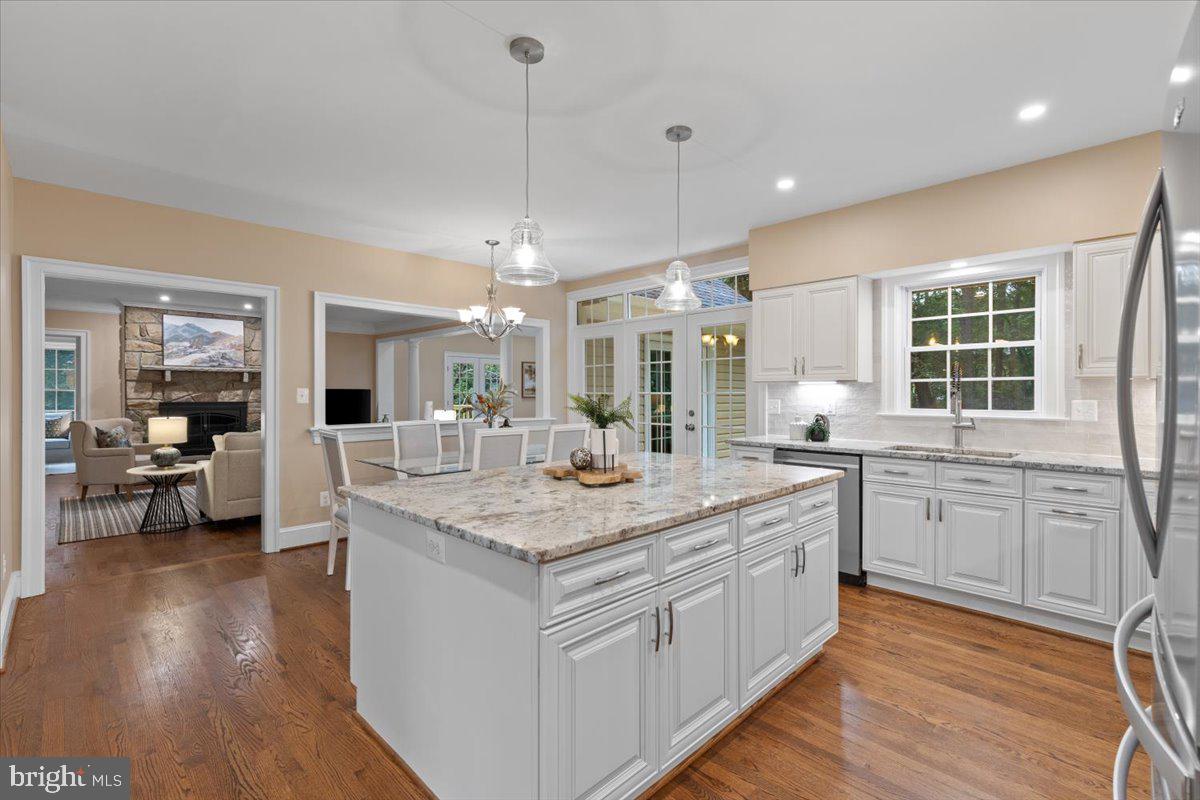 CROSSPOINTE - Residential