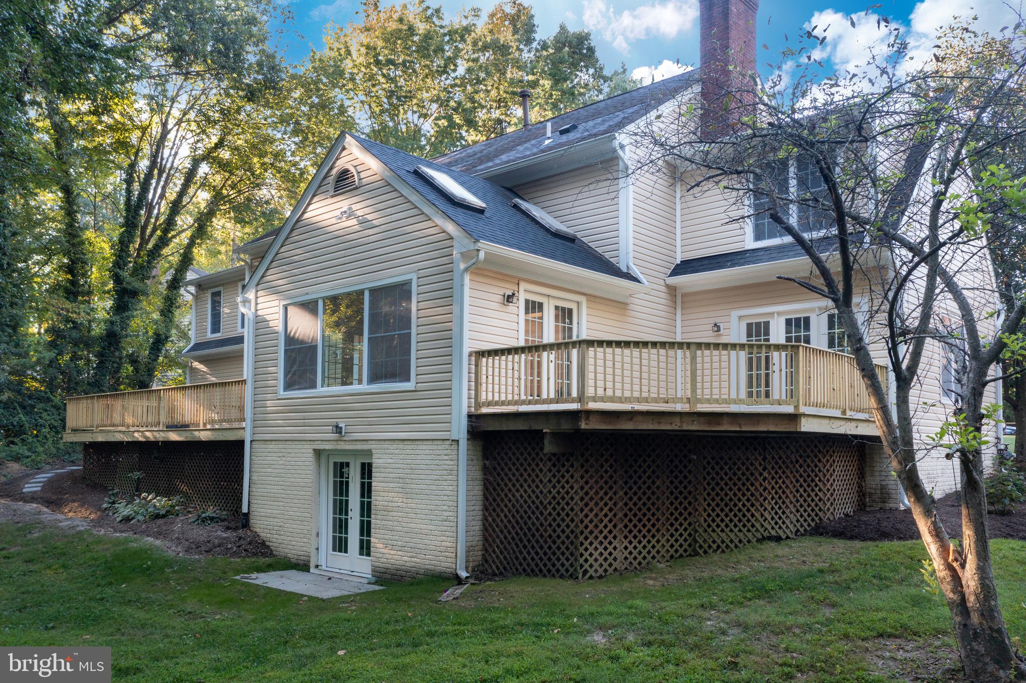 CROSSPOINTE - Residential