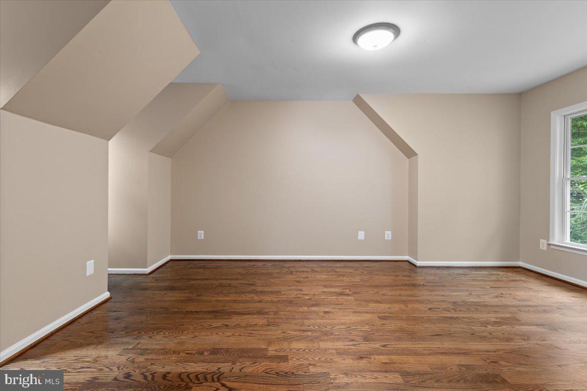 CROSSPOINTE - Residential