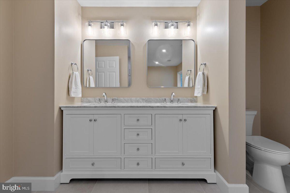 CROSSPOINTE - Residential