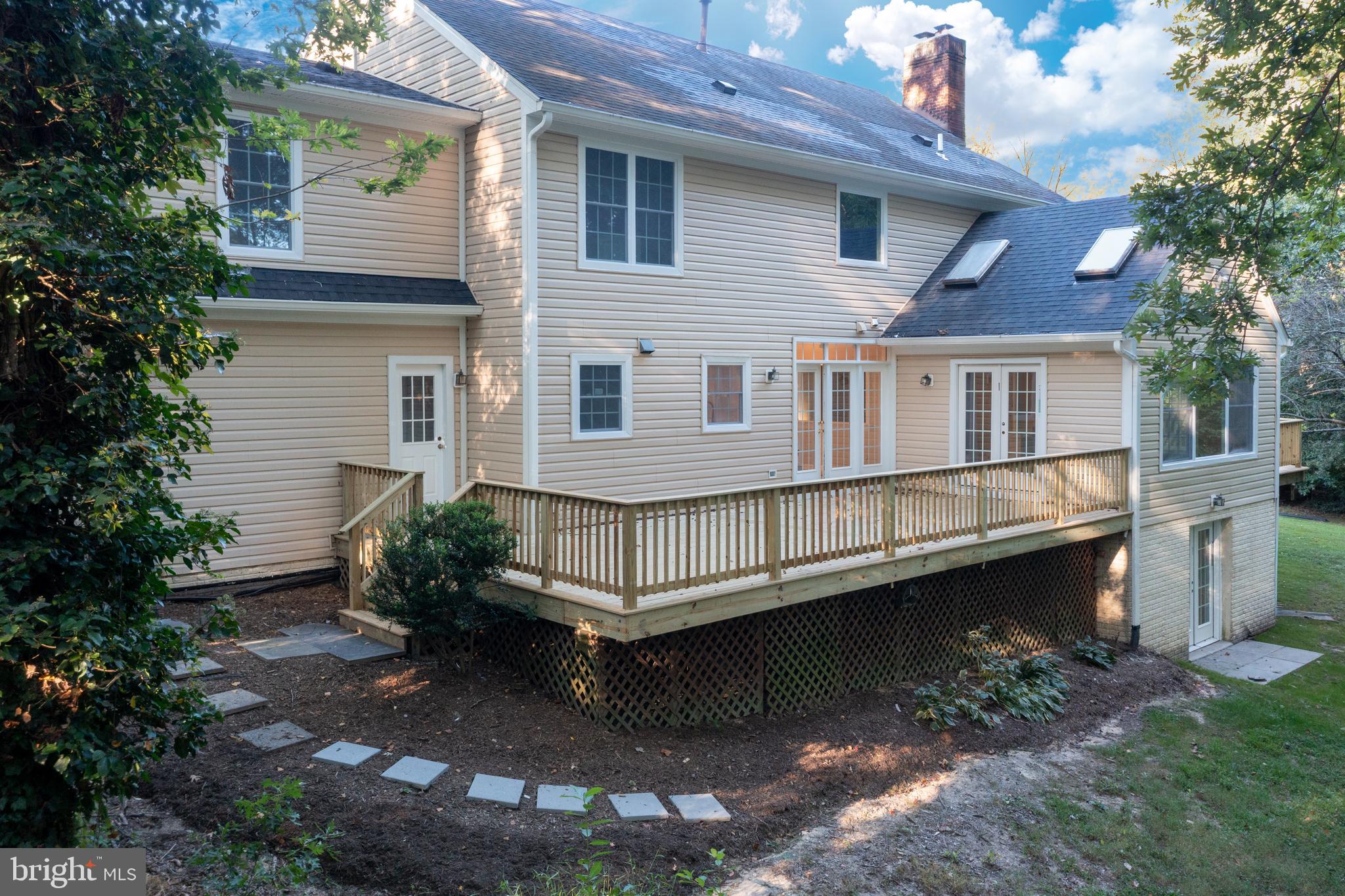 CROSSPOINTE - Residential