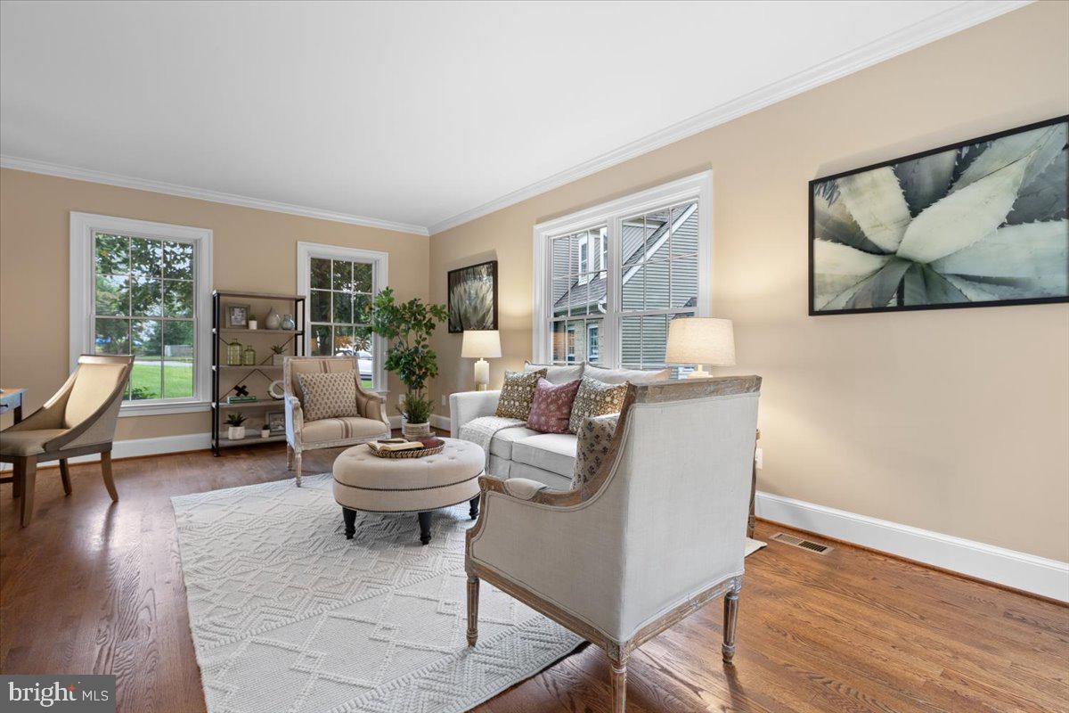 CROSSPOINTE - Residential