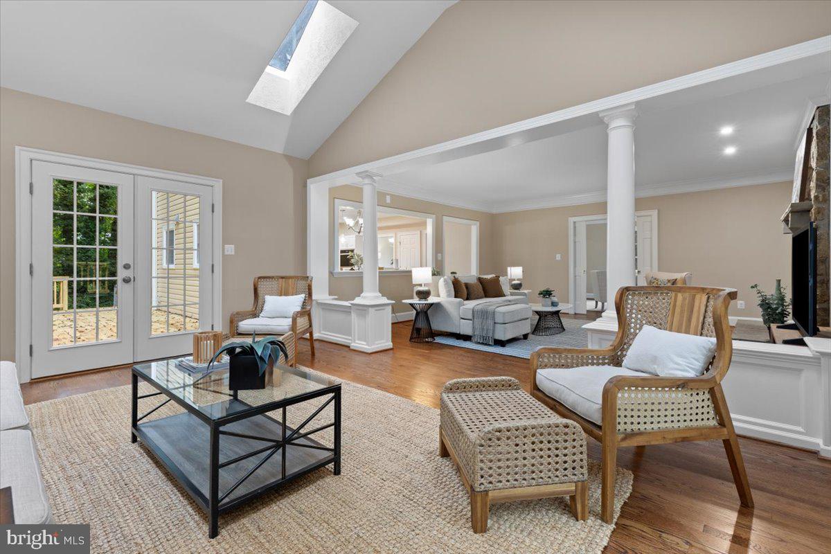 CROSSPOINTE - Residential