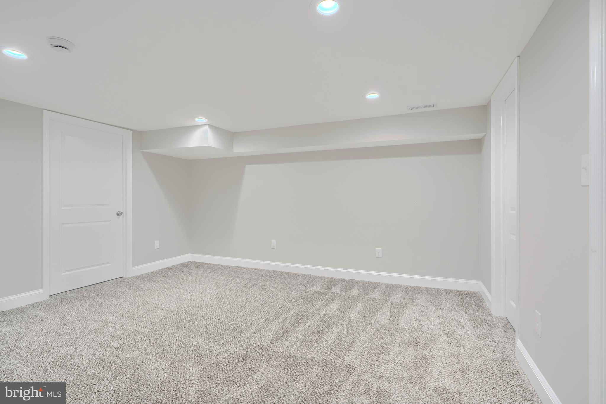 MIDDLESEX - Residential