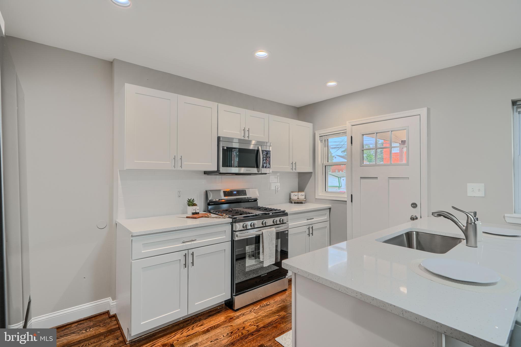 MIDDLESEX - Residential